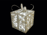 ABVERKAUF: Geschenkpaket, silber, mit Kugeln in weiß und silber