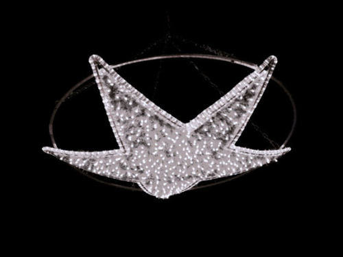 Luster "Hängestern" - strahlt festlich auf Straßen und Plätzen