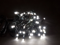 ABVERKAUF: Lichterkette, Indoor - leuchtet kräftig in stimmungsvollem Eisweiß - 6m, Kabel dunkelgrün