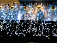 ABVERKAUF: Lichtervorhang - verzaubert durch den Schleier aus zarten Lichtpunkten - eisweiß-blau, 250x300 cm (BxL), Kabel weiß