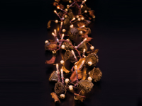 Lichterkette - Nussschalen-Elemente bringen die Gemütlichkeit der freien Natur in Ihr Heim