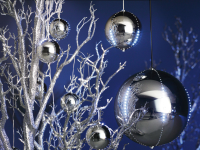 Weihnachtskugel, silber, klein - mit bezauberndem Schneefall-Effekt