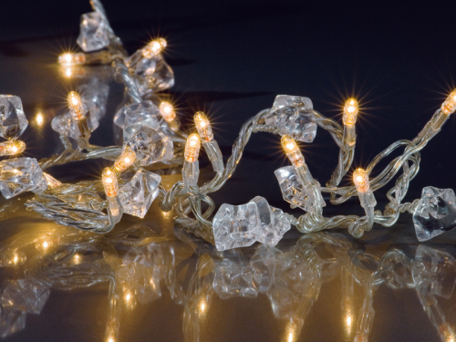 Lichterkette - LED Beleuchtung  - transparente Leichtigkeit und kristalline Härte ergeben diesen einzigartigen Mix